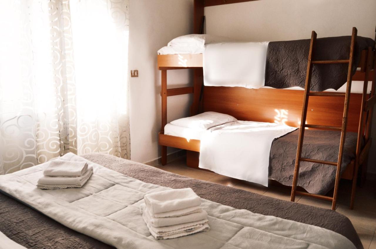 נאפולי Hotel Colombo מראה חיצוני תמונה