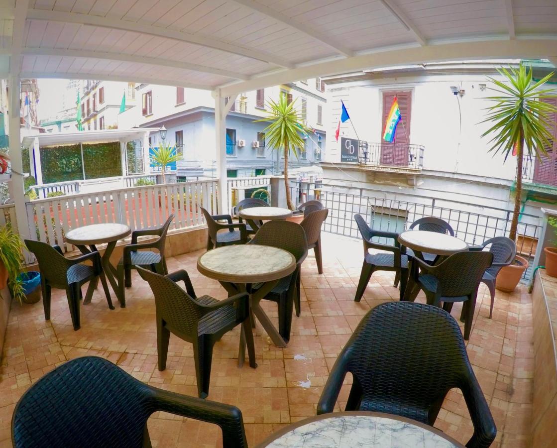 נאפולי Hotel Colombo מראה חיצוני תמונה