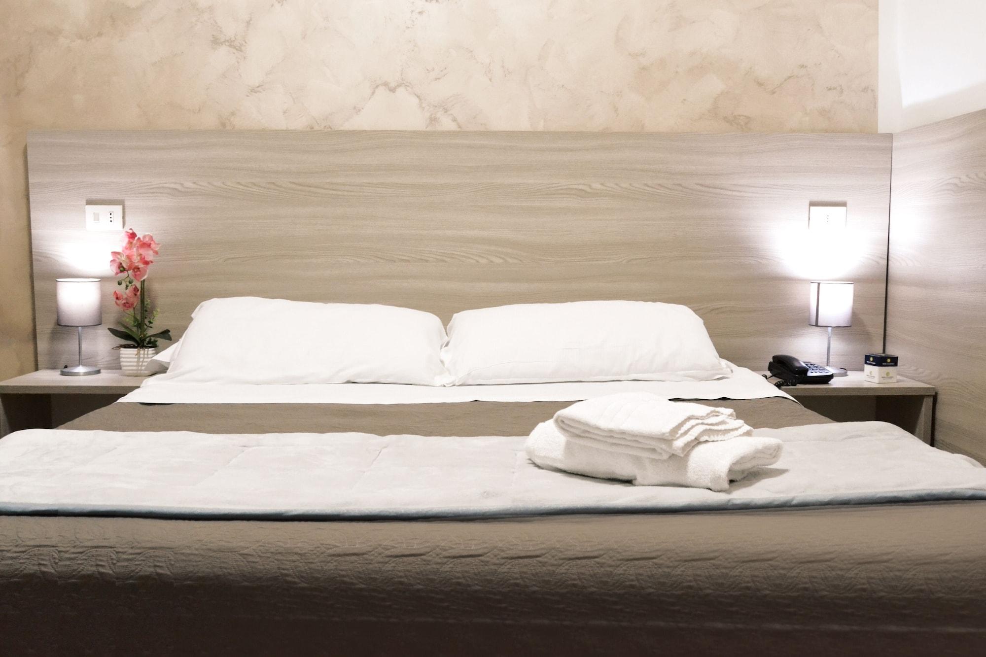 נאפולי Hotel Colombo מראה חיצוני תמונה