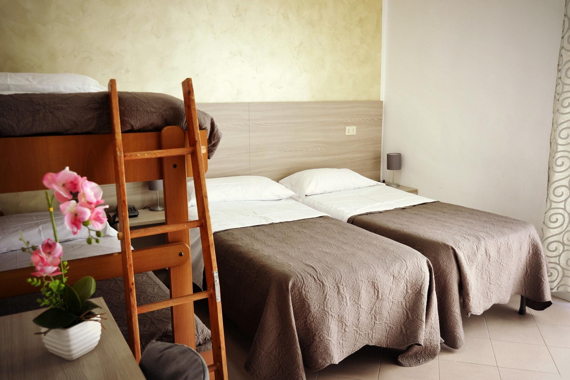 נאפולי Hotel Colombo מראה חיצוני תמונה