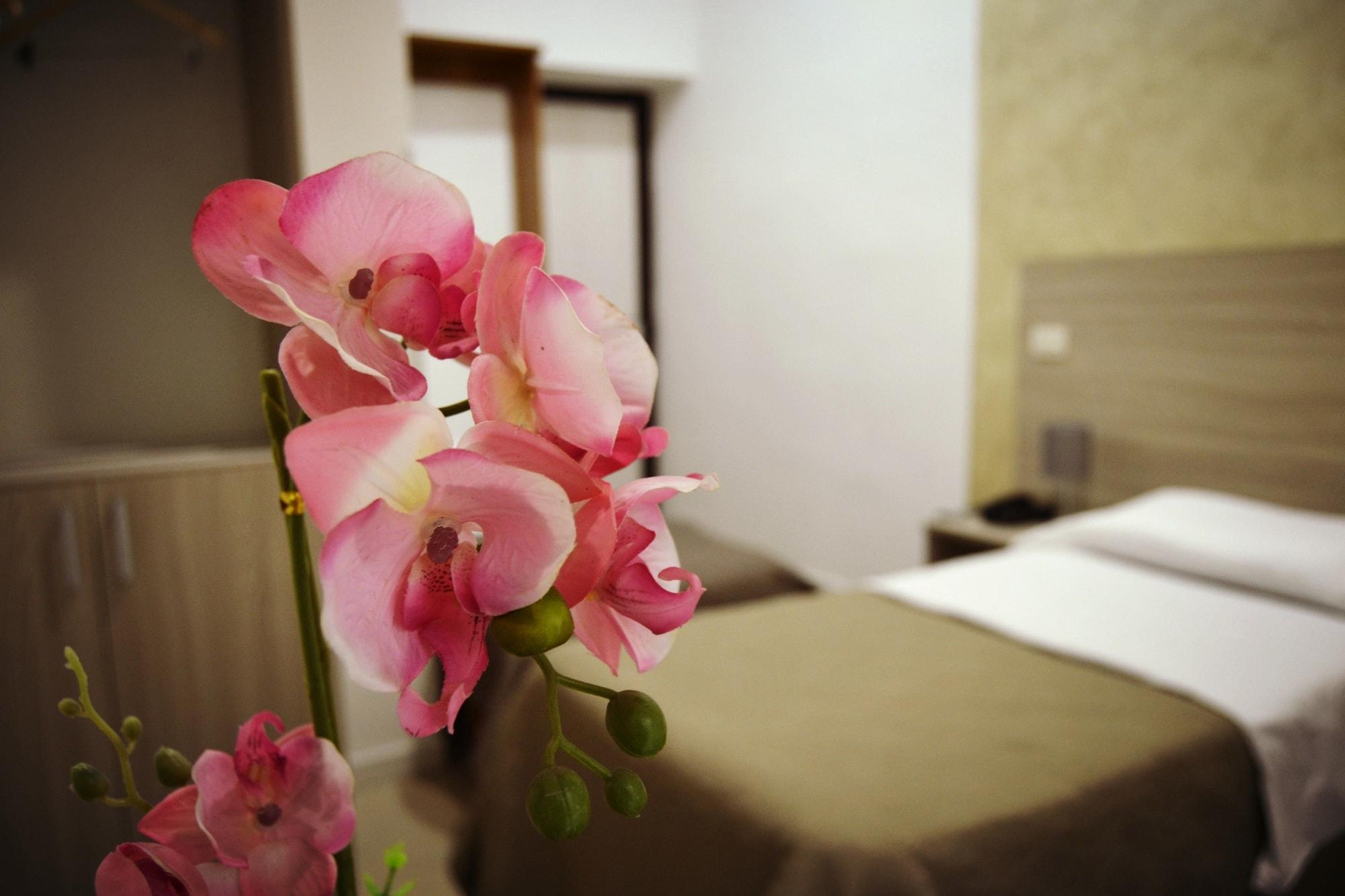 נאפולי Hotel Colombo מראה חיצוני תמונה