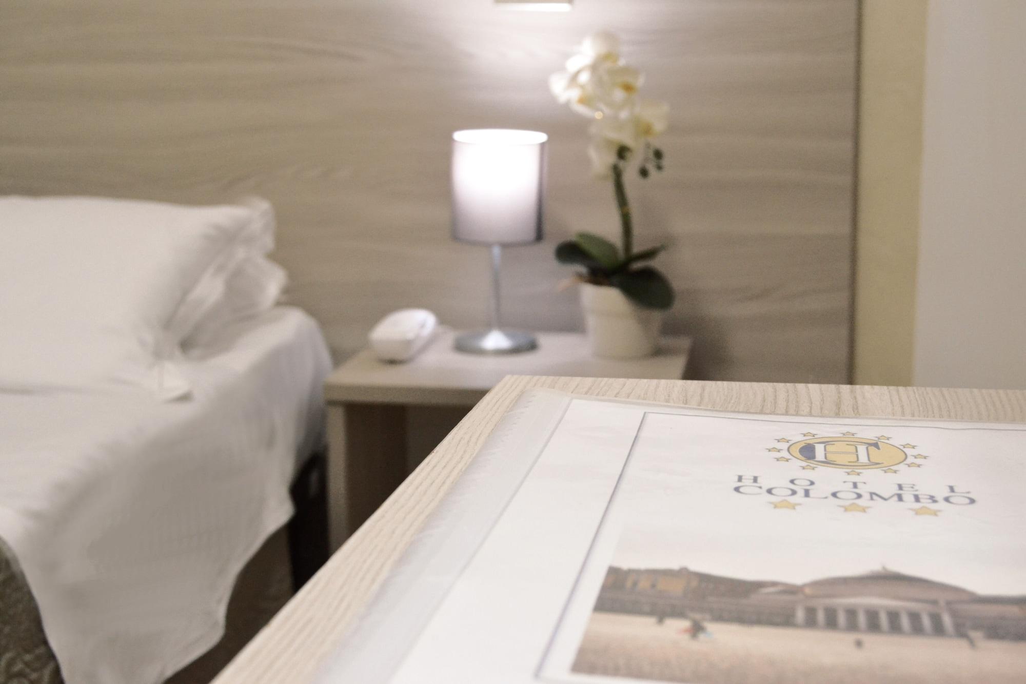 נאפולי Hotel Colombo מראה חיצוני תמונה