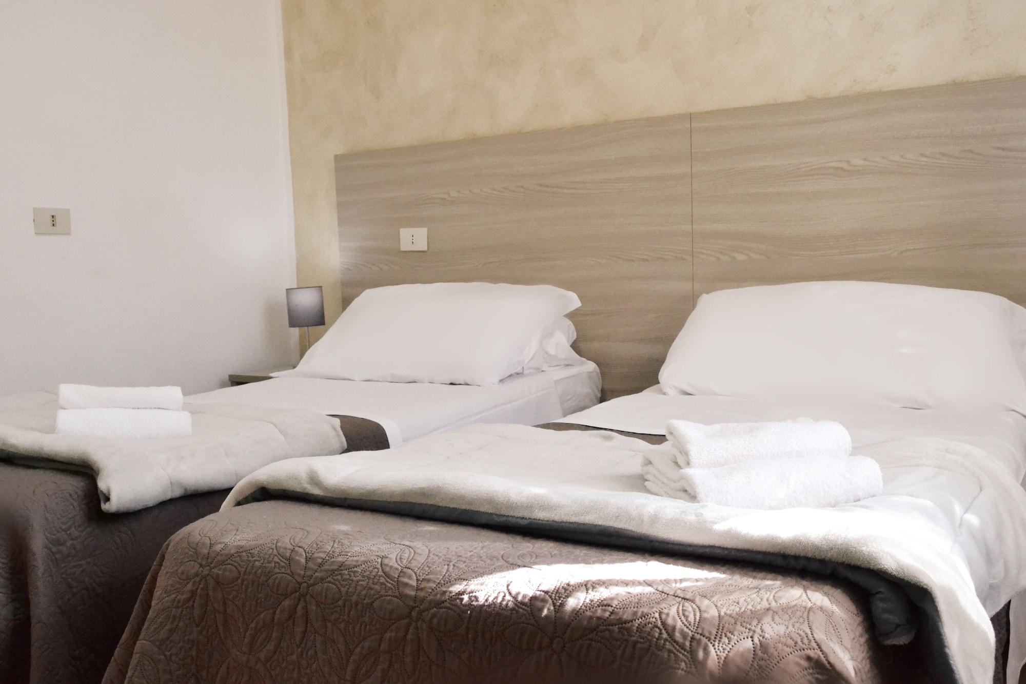 נאפולי Hotel Colombo מראה חיצוני תמונה